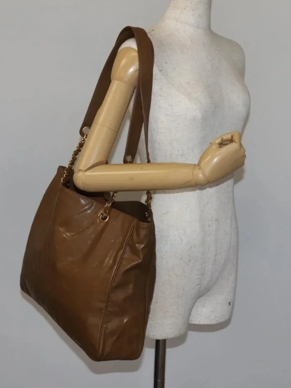 CHANEL Tote Bag Enamel Brown Gold CC Auth bs29208